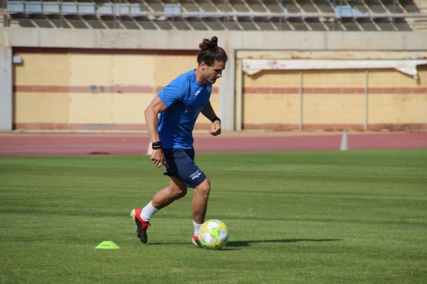 Vuelve a rodar el balón en Santo Domingo