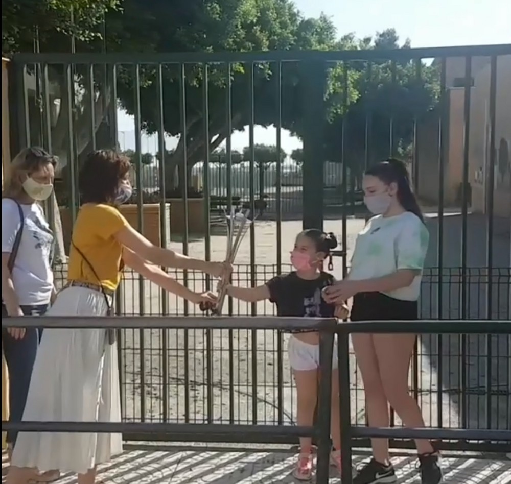 La XX Antorcha de las Letras concluye su recorrido tras sobrevivir a la pandemia, con esfuerzo y originalida