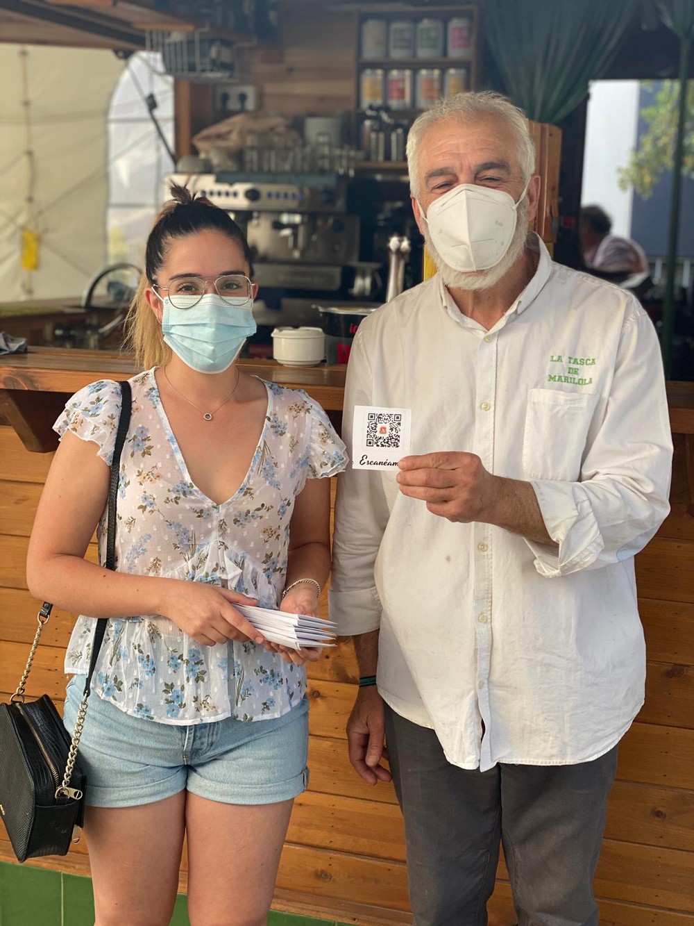 El Ayuntamiento de Dalías implanta códigos QR en los negocios de hostelería del municipio