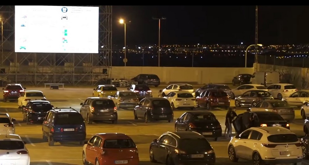 El centenar de plazas del Autocine Vícar volverán a cubrise este jueves para ver ‘Grease’