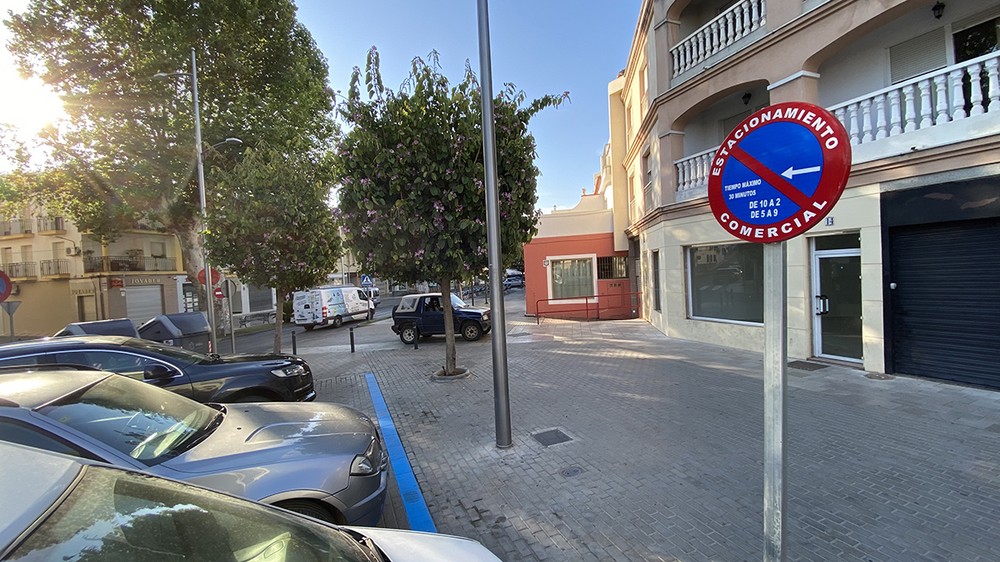 El Ayuntamiento de Berja crea dos zonas de estacionamiento comercial para impulsar las compras