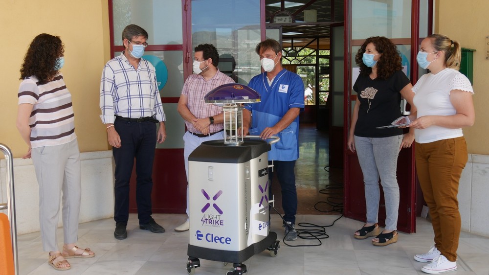 Adra utiliza última tecnología para prevenir los contagios en la Residencia de Mayores