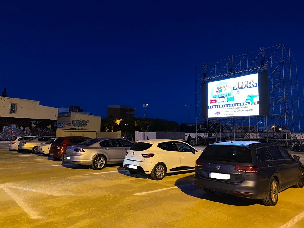 Unos 1.500 espectadores han asistido a las primeras cuatro proyecciones del Autocine de Vícar