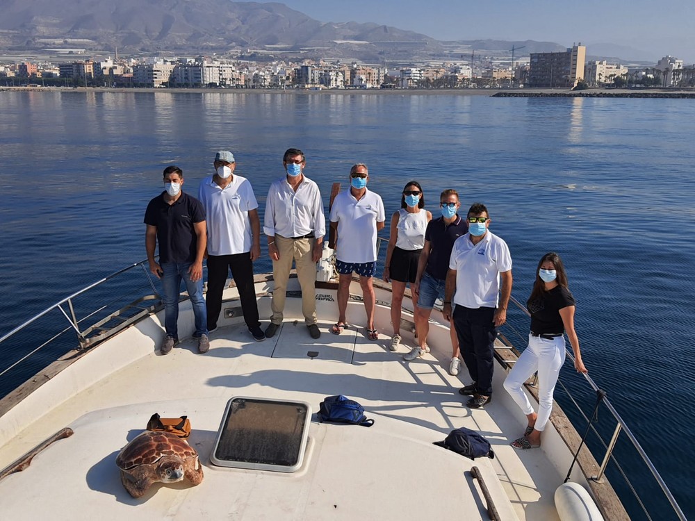Adra celebra el Día de las Tortugas Marinas como “ejemplo” del compromiso con el medio ambiente