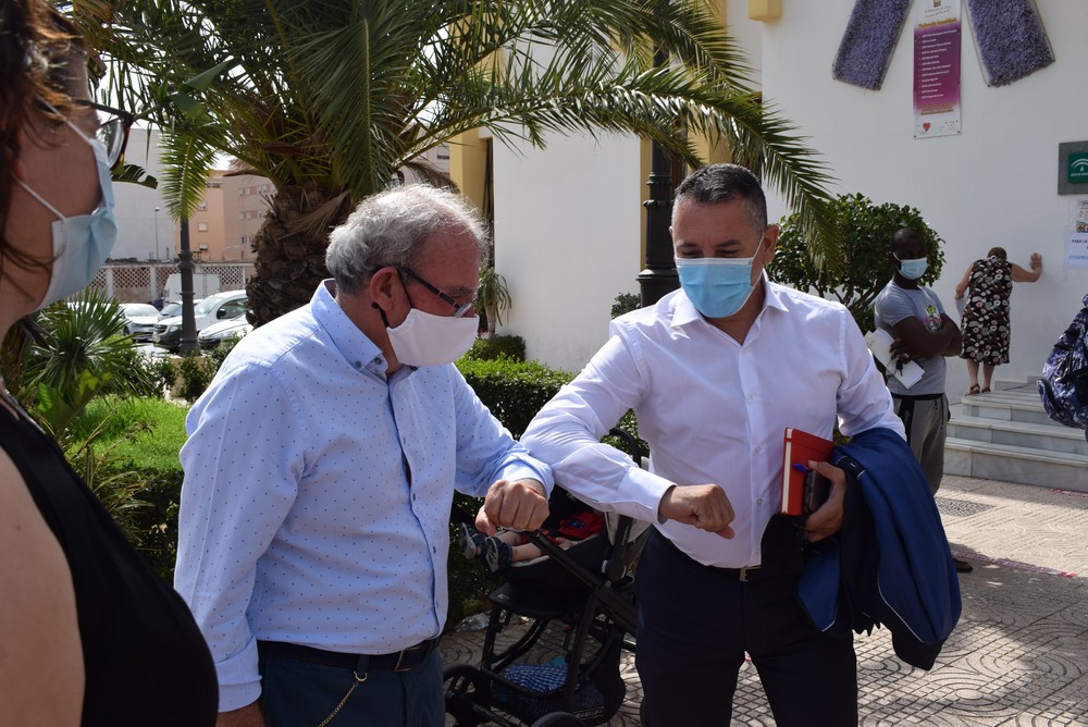 Vícar recuerda la necesidad del enlace de la autovía, de una oficina del SEPE y un cuartel principal de la Guarda Civil
