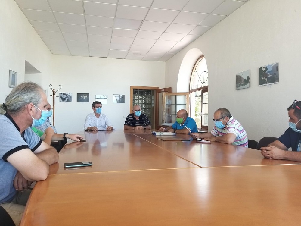 Manuel Cortés anuncia una reunión a tres bandas para avanzar en el futuro encauzamiento del Río Adra