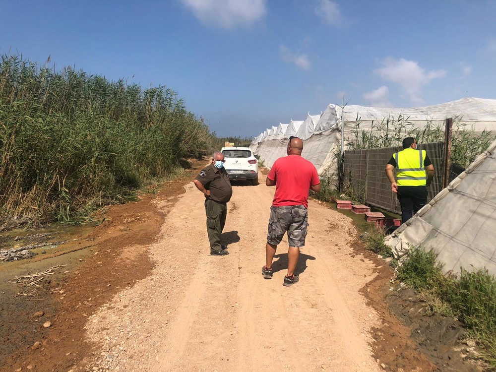 El Ayuntamiento mejora un camino de la zona de Tierras de Almería