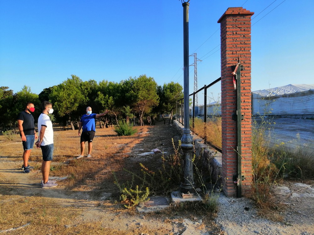 Juventudes Socialistas de El Ejido denuncia el “estado deplorable” del Parque Forestal de Matagorda y reclama al  Gobierno local su reacondicionamiento y recuperación