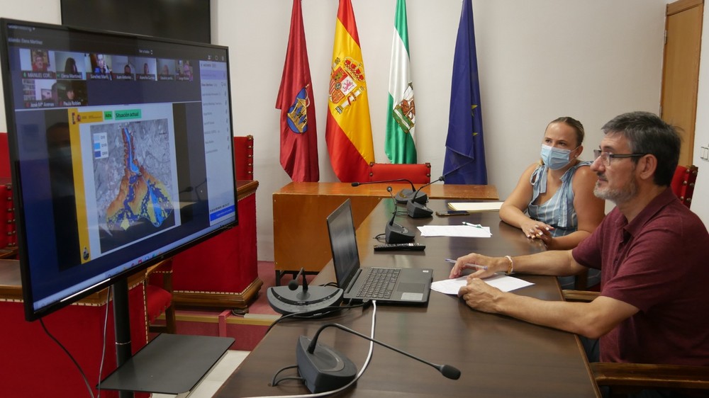 Manuel Cortés avanza que la licitación para redactar el proyecto de encauzamiento del Río Adra está prevista para otoño