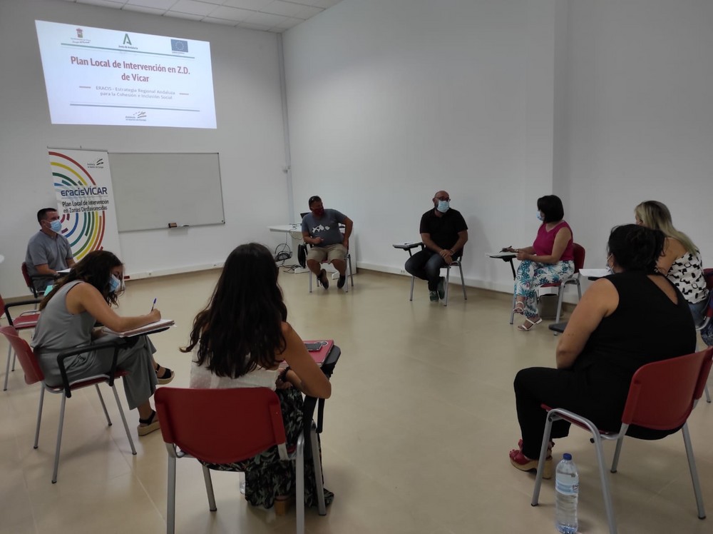 Técnicos de la delegación de Igualdad, Políticas Sociales Y Conciliación se hacen eco del buen trabajo que desarrolla el equipo ERACIS de Vícar