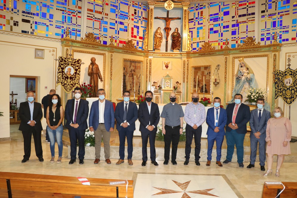 La iglesia de San Agustín acogió la misa en honor a los patronos de este núcleo, San Agustín y la Virgen de La Consolación