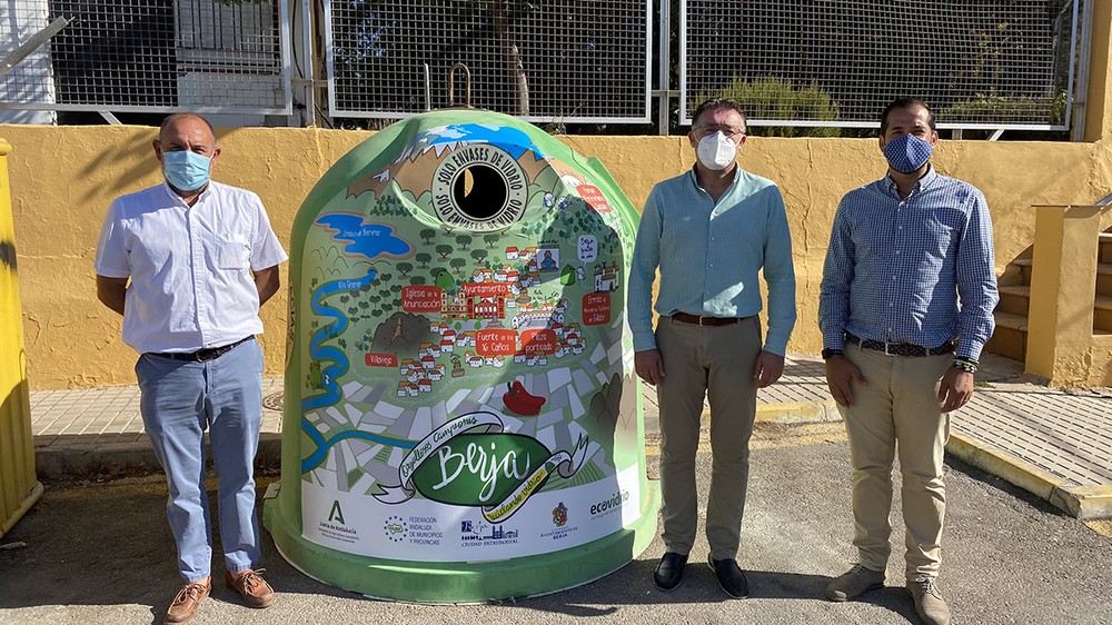 Berja, premiada por aumentar un 208% el reciclaje de envases de vidrio