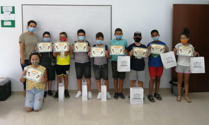 Medio centenar de alumnos en riesgo de exclusión social concluyen el programa de refuerzo escolar