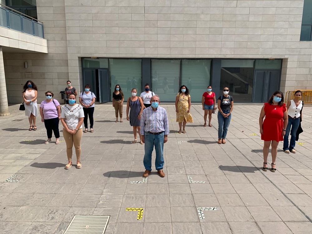 Bonilla se reúne con las AMPAs de Vícar para compartir las actuaciones puesta en marcha ante el inminente inicio  del curso escolar