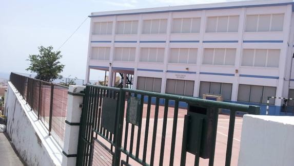 El PSOE suspende a PP y Cs en el inicio del curso escolar y le recriminan que “no garantice una vuelta segura a las aulas”