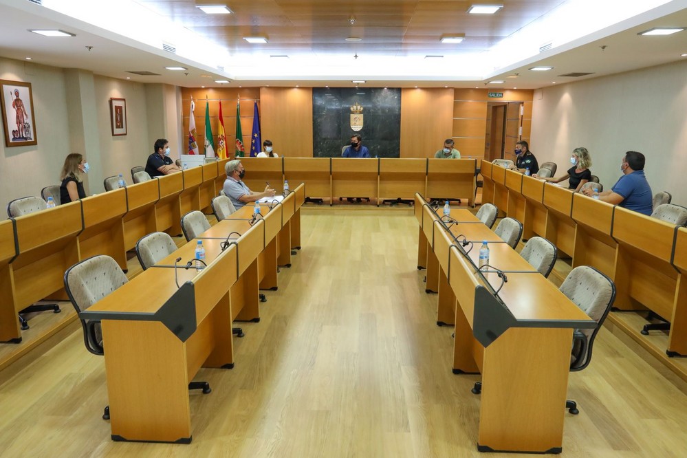 Nueva reunión de trabajo y coordinación para combatir la problemática de la ‘okupación’ ilegal de viviendas en El Ejido