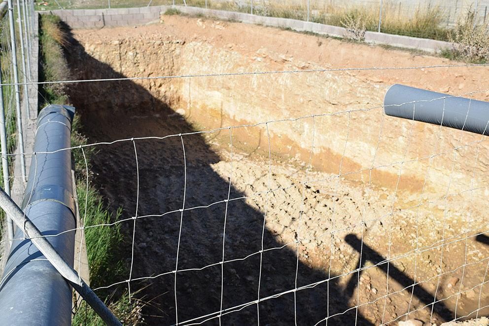 El PSOE señala hacia Manolo Cortés y Carmen Crespo como responsables de la falta de agua para regar la Vega de Adra