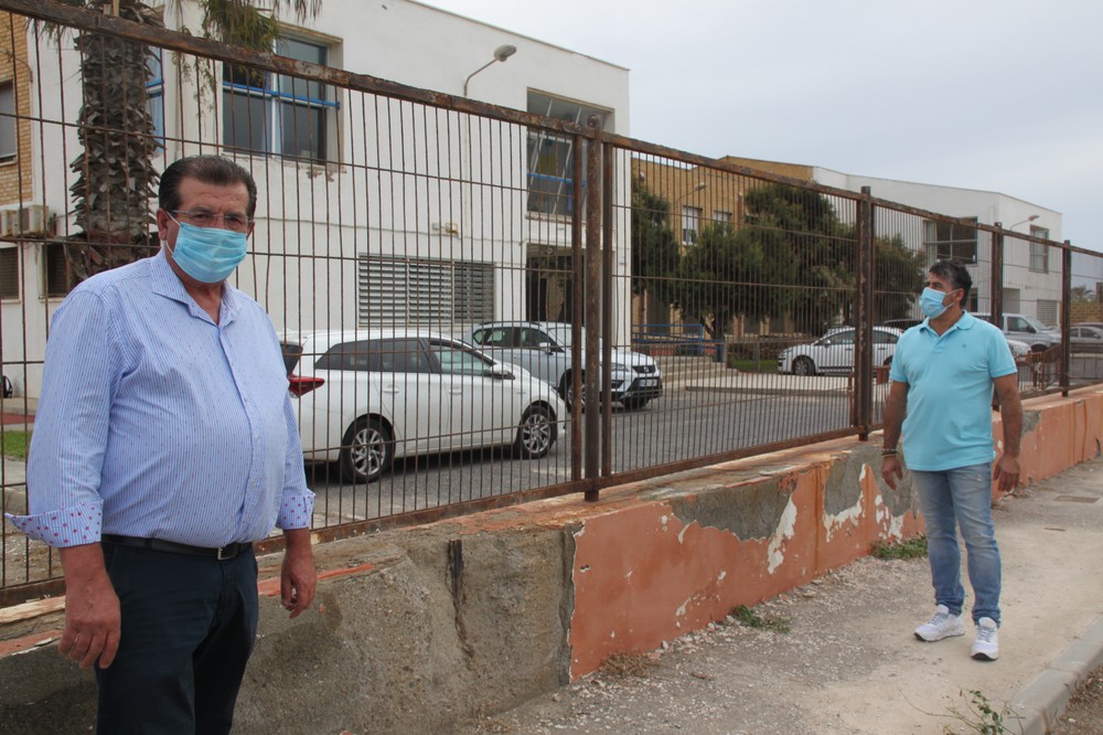 El PSOE de El Ejido exige “más hechos y menos palabras” al Gobierno de Moreno Bonilla en cuanto al mantenimiento e inversión en los centros educativos del municipio