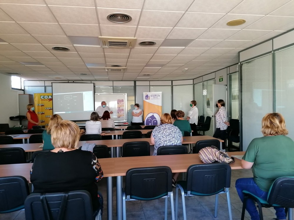 Antonio Bonilla, con las mujeres del mundo rural en las jornadas 'La violencia en tiempos de COVID'