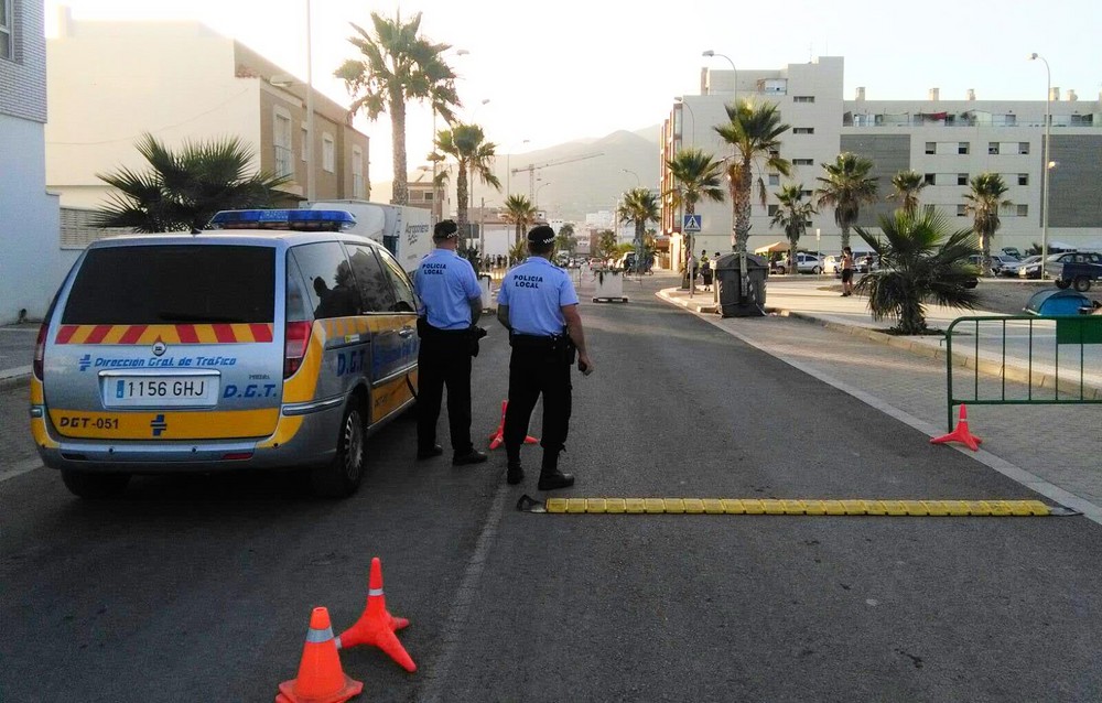 Policía Local de Adra realiza una campaña de vigilancia y control sobre camiones y autobuses