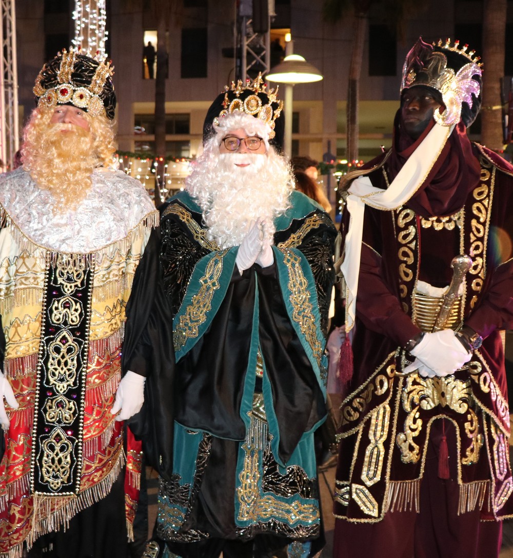 El Ayuntamiento busca 12 personas que ayuden a los Reyes Magos a llevar a cabo la campaña ‘Tu cita real’