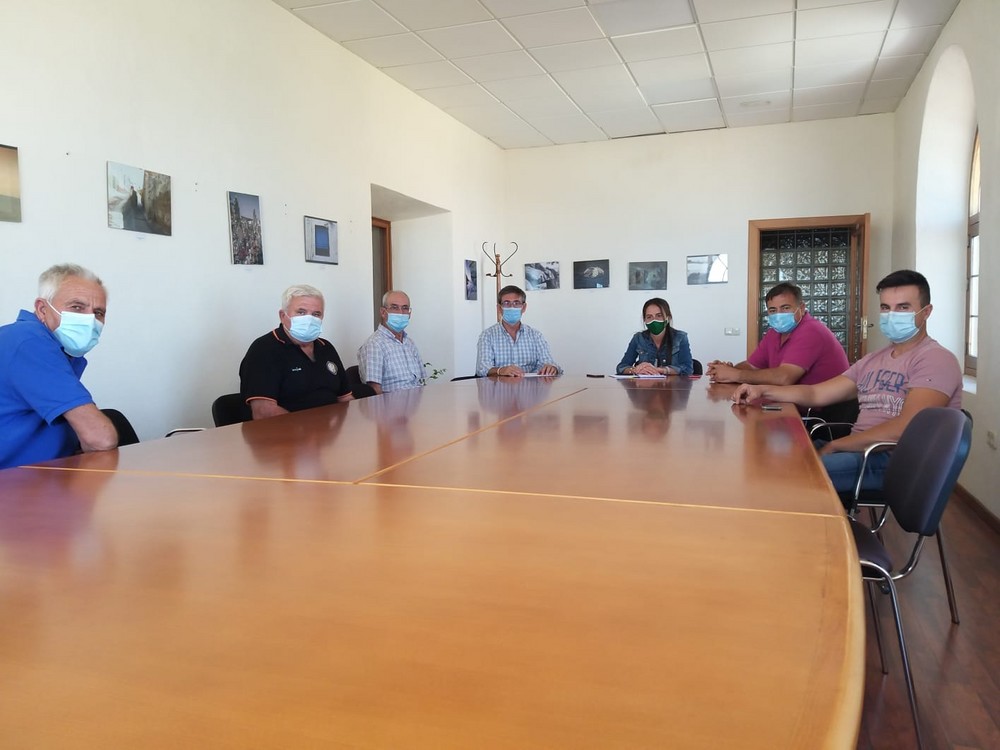 La Junta Central de Usuarios y la delegada de Agricultura mantienen una reunión de trabajo ante la situación de sequía