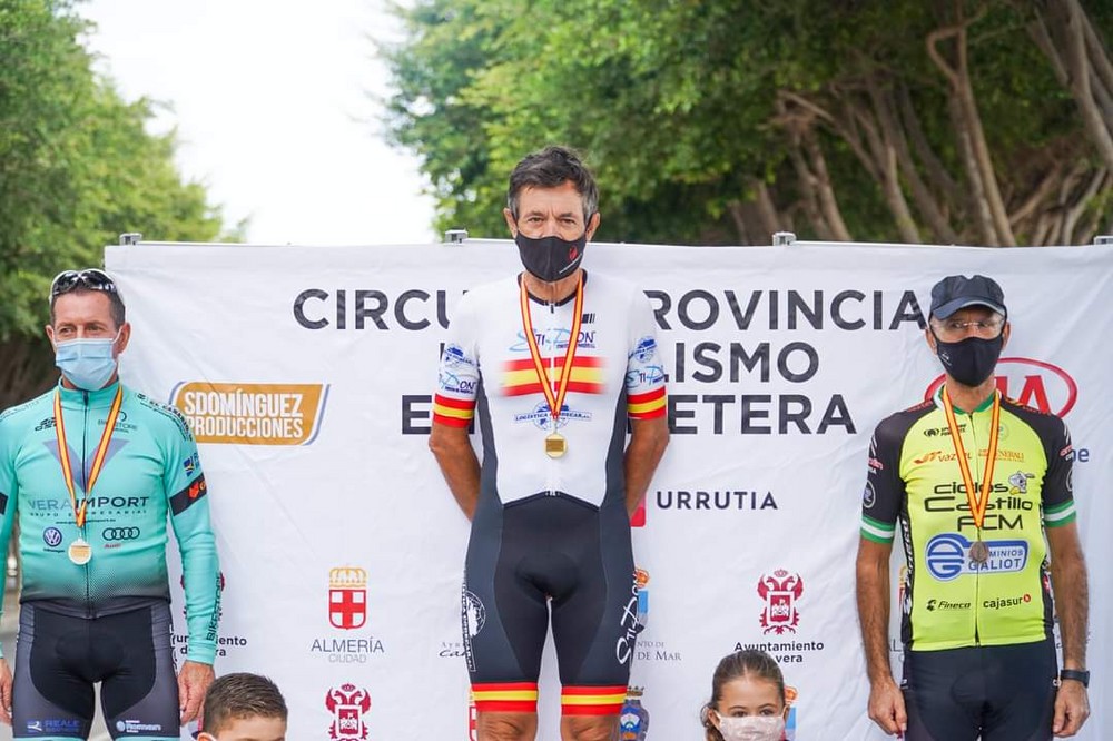 Etipon Bike se alza con cinco medallas en el V Criterium de Almería