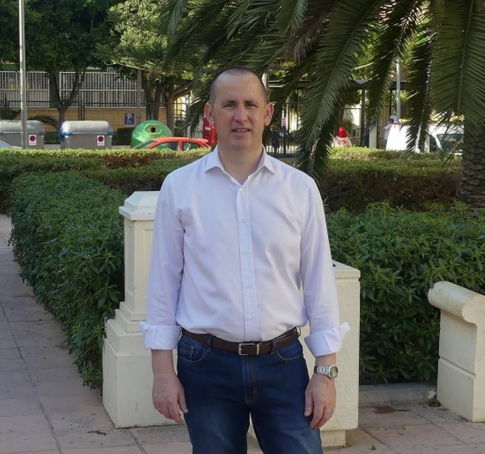 Vargas: “El Gobierno de la Junta de Andalucía apoya con ayudas al sector de la planta ornamental y la flor cortada en El Ejido”