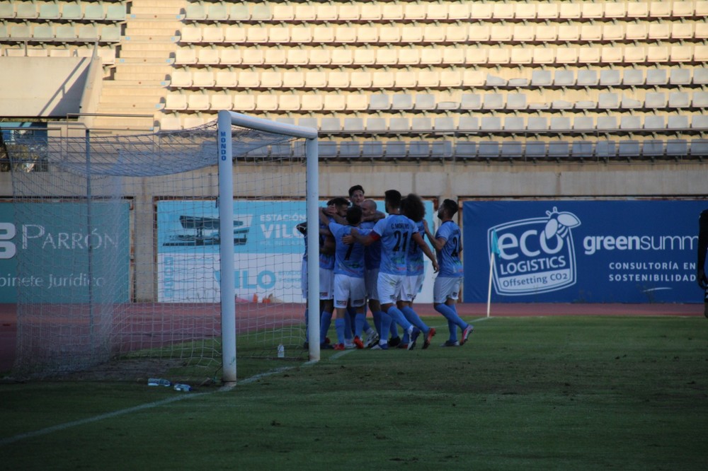 El CD El Ejido impone su letal  remate con un espectacular 3-0
