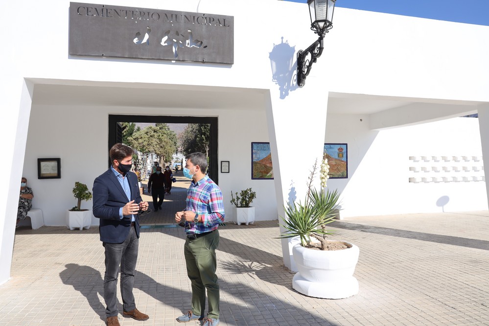Los cementerios de El Ejido ya están preparados para recibir a los familiares de los difuntos bajo estrictas medidas frente al COVID-19