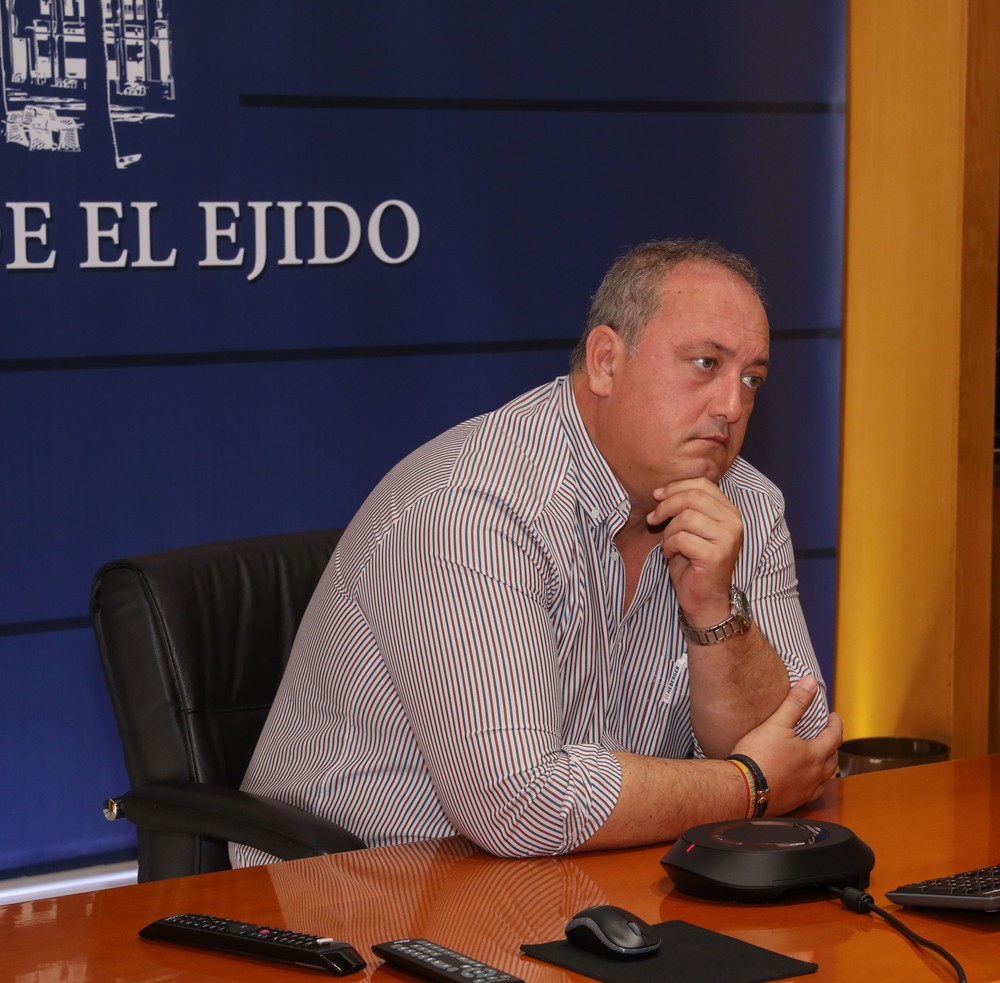 El Ejido vuelve a posicionarse entre los municipios españoles y andaluces que antes pagan sus facturas a proveedores, convirtiéndose en ejemplo de buena gestión