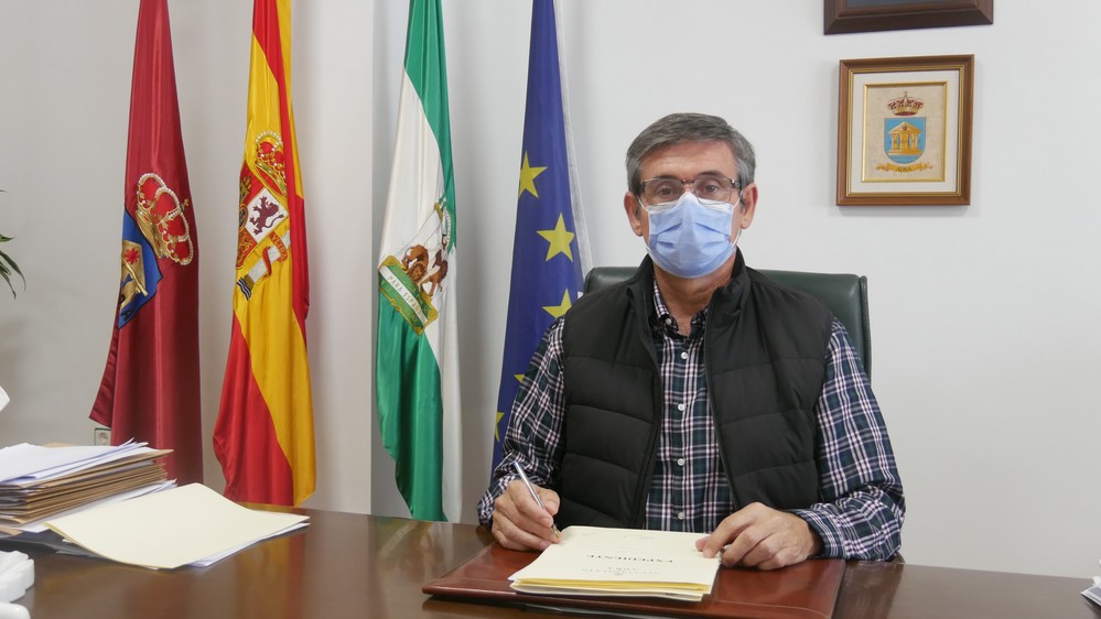 Manuel Cortés anuncia el inicio de las obras de encauzamiento del Río Adra en 2021