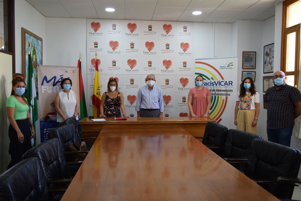 Vícar convenia con Inserta Andalucía la realización de actividades dentro del programa 'Más Futuro'