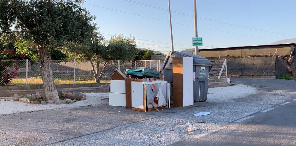 El Ayuntamiento de Berja recuerda que está disponible el servicio gratuito de recogida de muebles y enseres