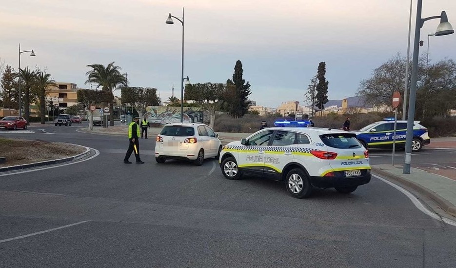 Una treintena de denuncias en El Ejido durante el fin de semana por incumplimiento de las restricciones del COVID
