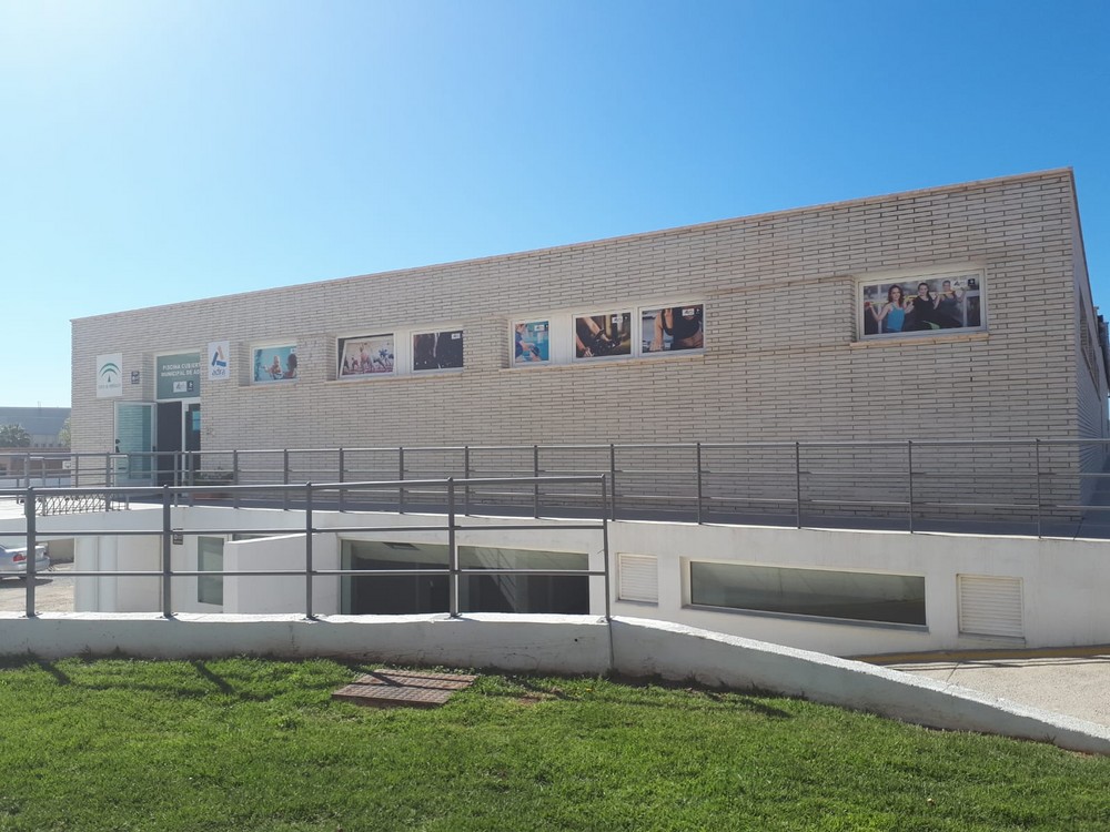 El PSOE de Adra propone que se congele el pago de la piscina a los usuarios que no puedan utilizarla por las restricciones