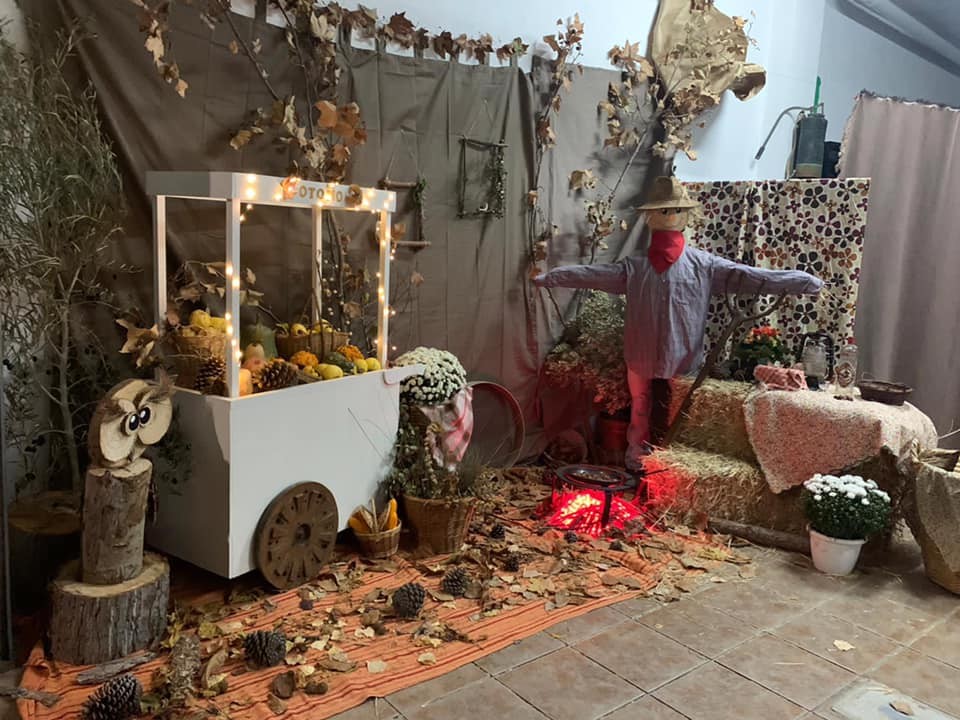 Las Azucenas, Hermanos Padilla y Encarna Bonachera, primeros premios del Concurso Decoración de Otoño