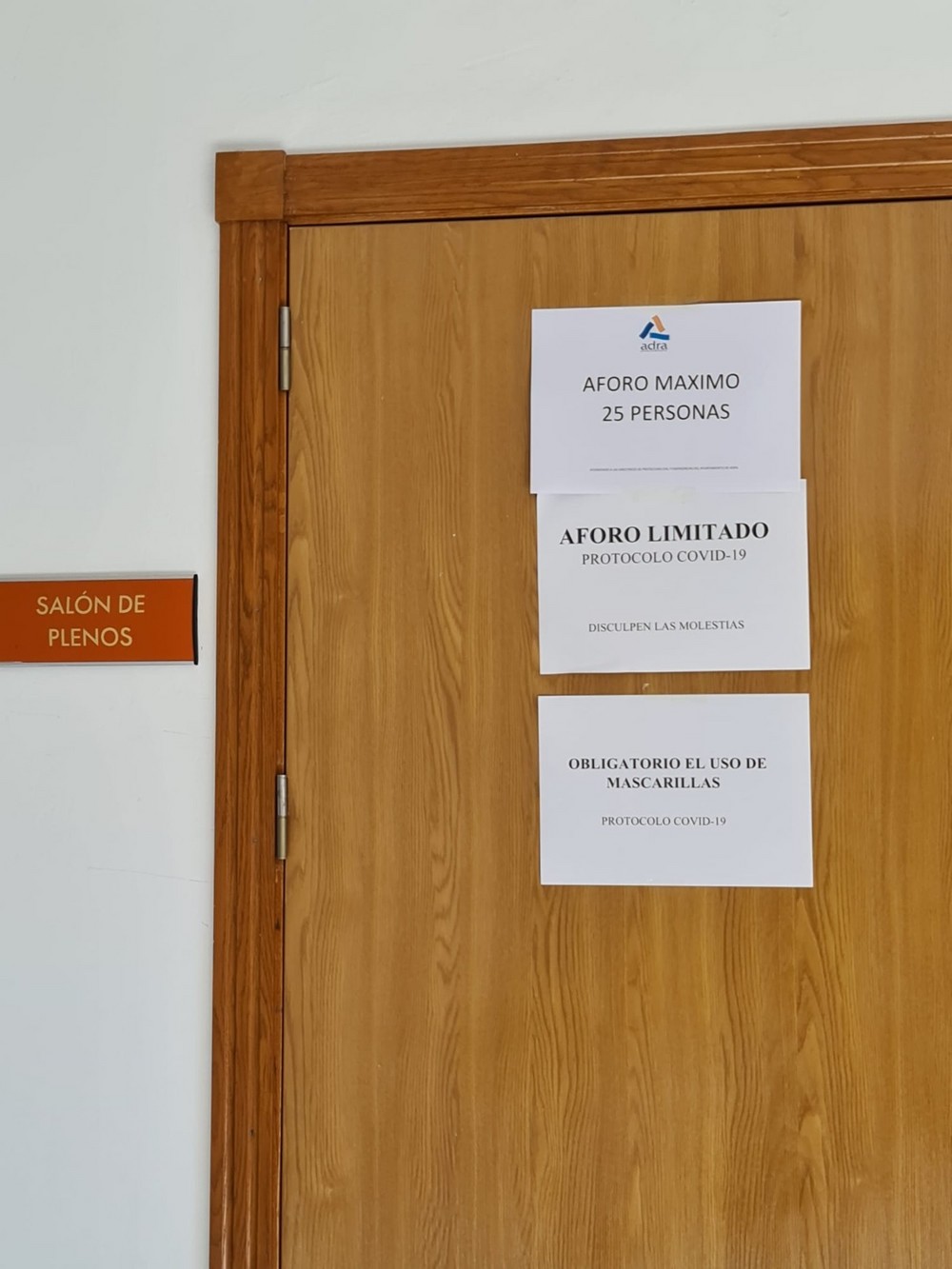 El PSOE de Adra acusa a PP y Cs de poner en riesgo a concejales y trabajadores municipales al insistir en los plenos presenciales