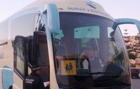La Policía Local de Vícar se Adhiere a la campaña de inspección y control de transporte escolar de la DGT