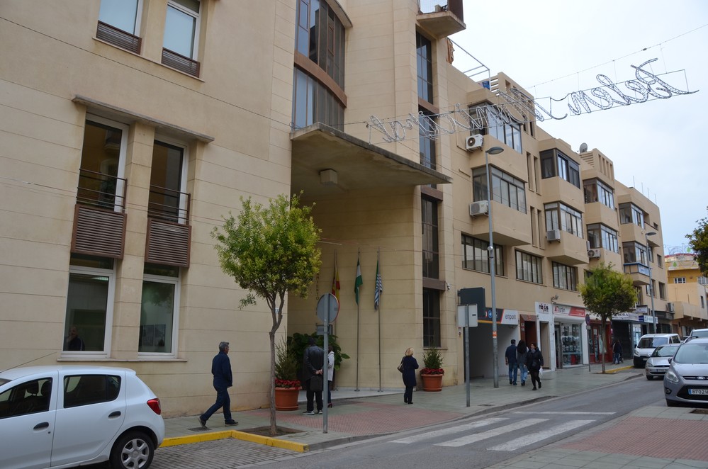 El Ejido destinará cerca de 300.000 euros a los trabajos de mejora de la accesibilidad del Ayuntamiento