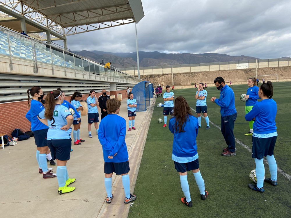 El sénior femenino recibe al Cuevas este domingo