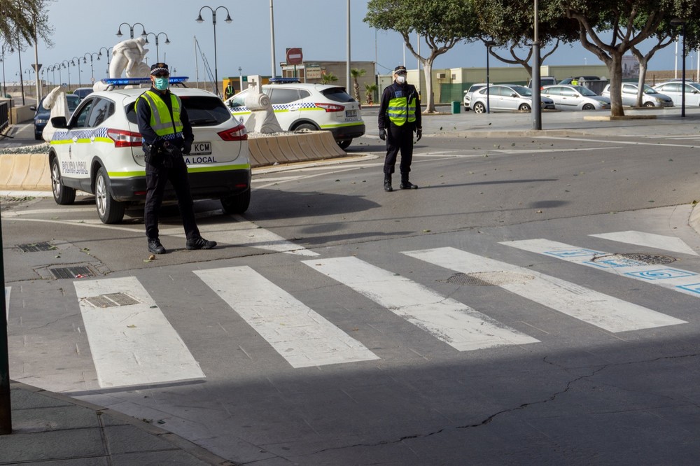 La Policía Local de Adra inicia una campaña de control de alcoholemia y drogas