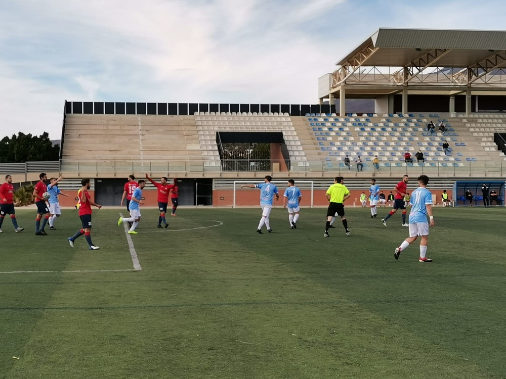 El Poli Ejido CF reedita esta tarde, visitando al CD Dofer Dalías, el histórico derbi entre ‘indios’ y ‘palomos’