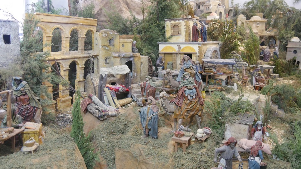 El Belén Municipal de Adra ya se puede visitar en el Mercado de Abastos