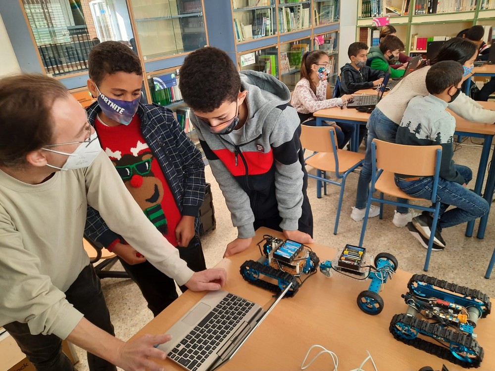 El CEIP La Venta Del  Viso disfruta a lo grande de la “semana tecnológica” a través del programa 'Impulsa'