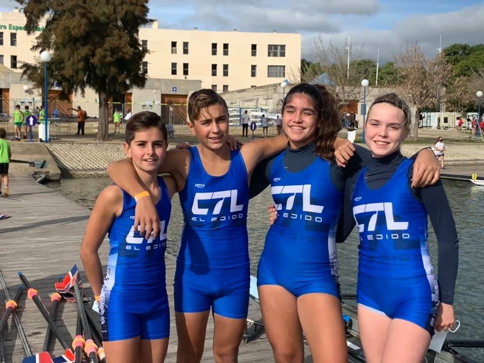 Tiempo Libre gana quince medallas en la última regata de la Copa Andalucía del año