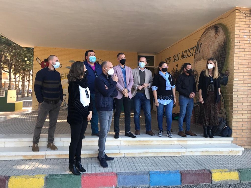 El delegado de Educación visita algunas de las obras que se están realizando en distintos centros educativos de El Ejido