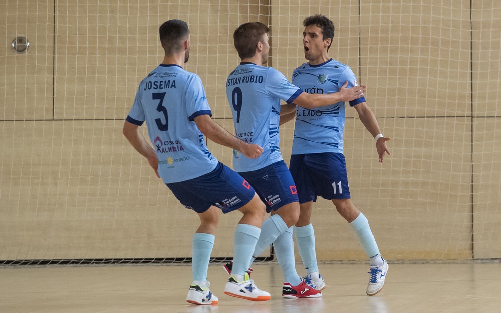 Gran victoria ante Barça B y colíderes de Segunda