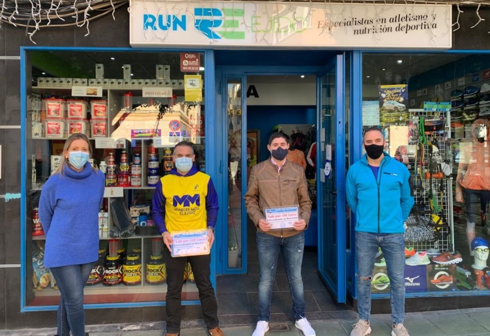 El IMD entrega los premios de la XXXIII San Silvestre de El Ejido