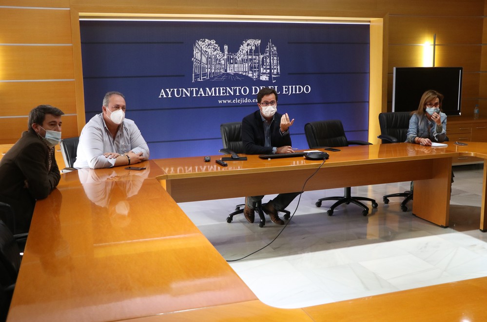 El Ejido eleva a 2,4 millones de euros la inversión destinada a eficiencia energética